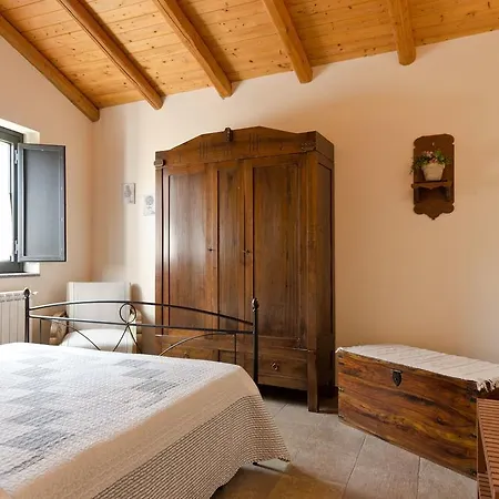 Case Vacanze Dietroserra Viagrande Zimmer foto